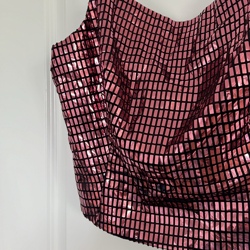 Pink top - Picture 3 of 6